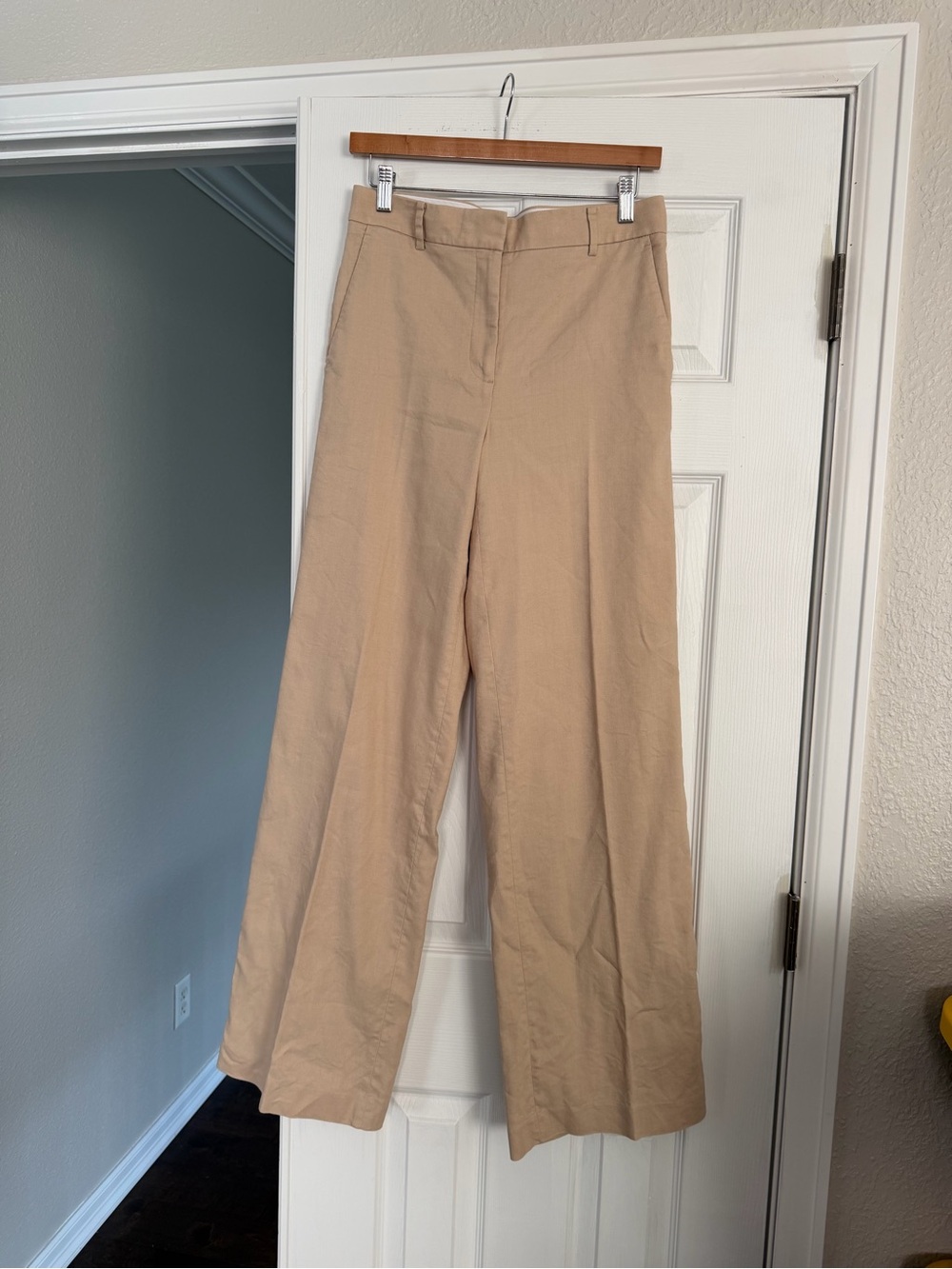 Ann Taylor Wide-Leg High Waist Trousers in Tan